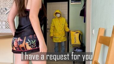 The delivery man Yandex Food turned out to be a Fetishist