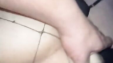 Latina Milf betrügt ihren Freund mit ihrem besten Freund - 10 image