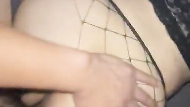 Latina Milf betrügt ihren Freund mit ihrem besten Freund - 6 image
