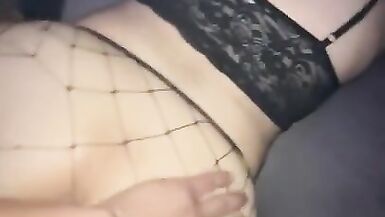 Latina Milf betrügt ihren Freund mit ihrem besten Freund - 7 image